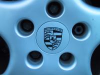 17" Cup Felge mit Porsche Felgendeckel - Detail